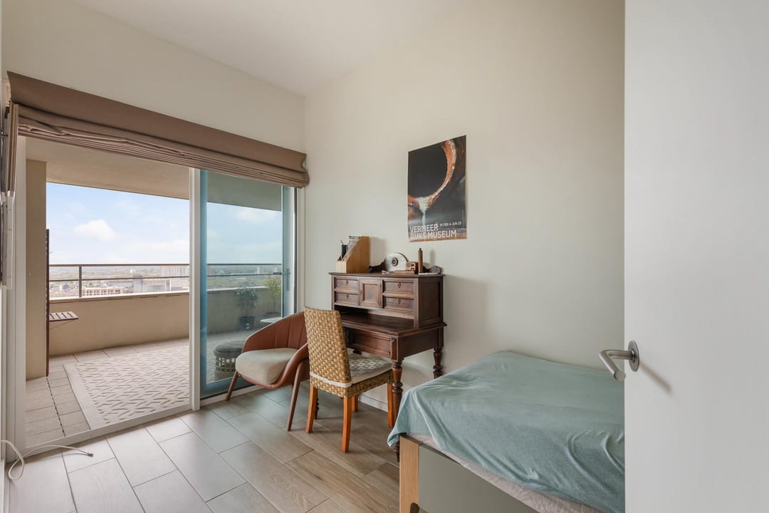 Foto 37 van Van der Hoevenplein 133