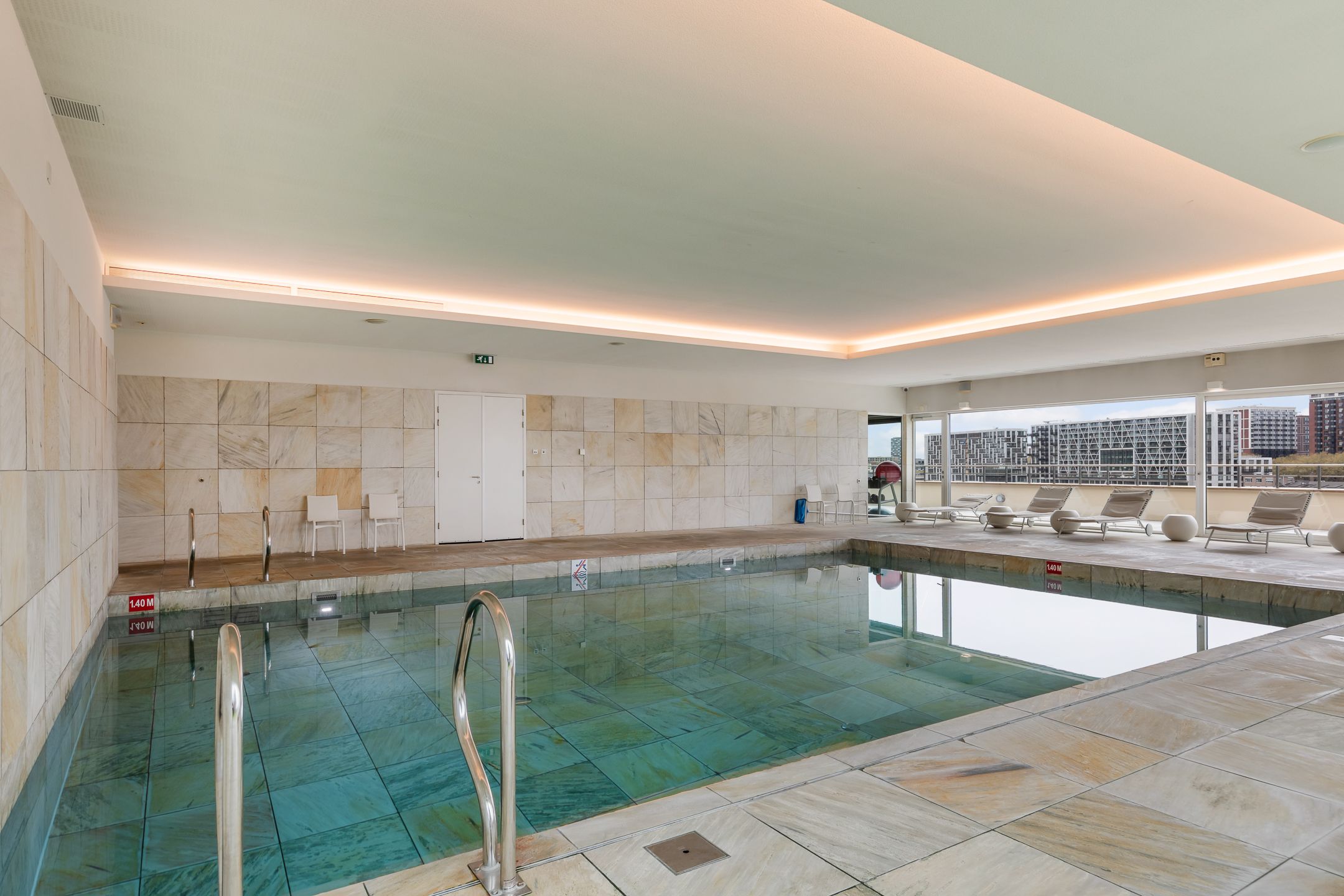 Foto 48 van Van der Hoevenplein 133