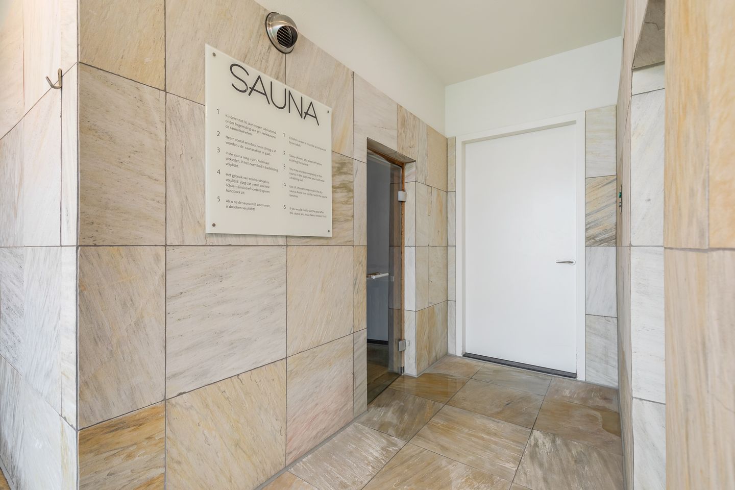 Foto 50 van Van der Hoevenplein 133