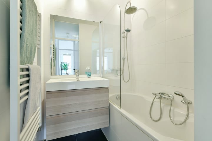 Photo 10 of Semarangstraat 13-E