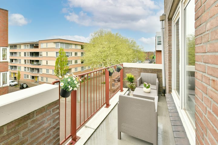 Photo 14 of Semarangstraat 13-E