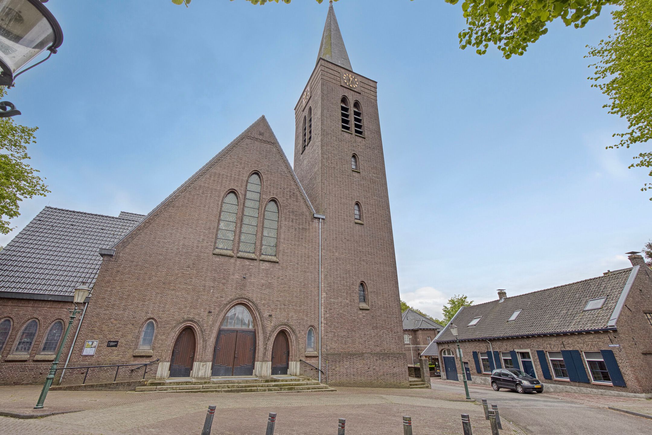 Photo 39 of Schoolstraat 14