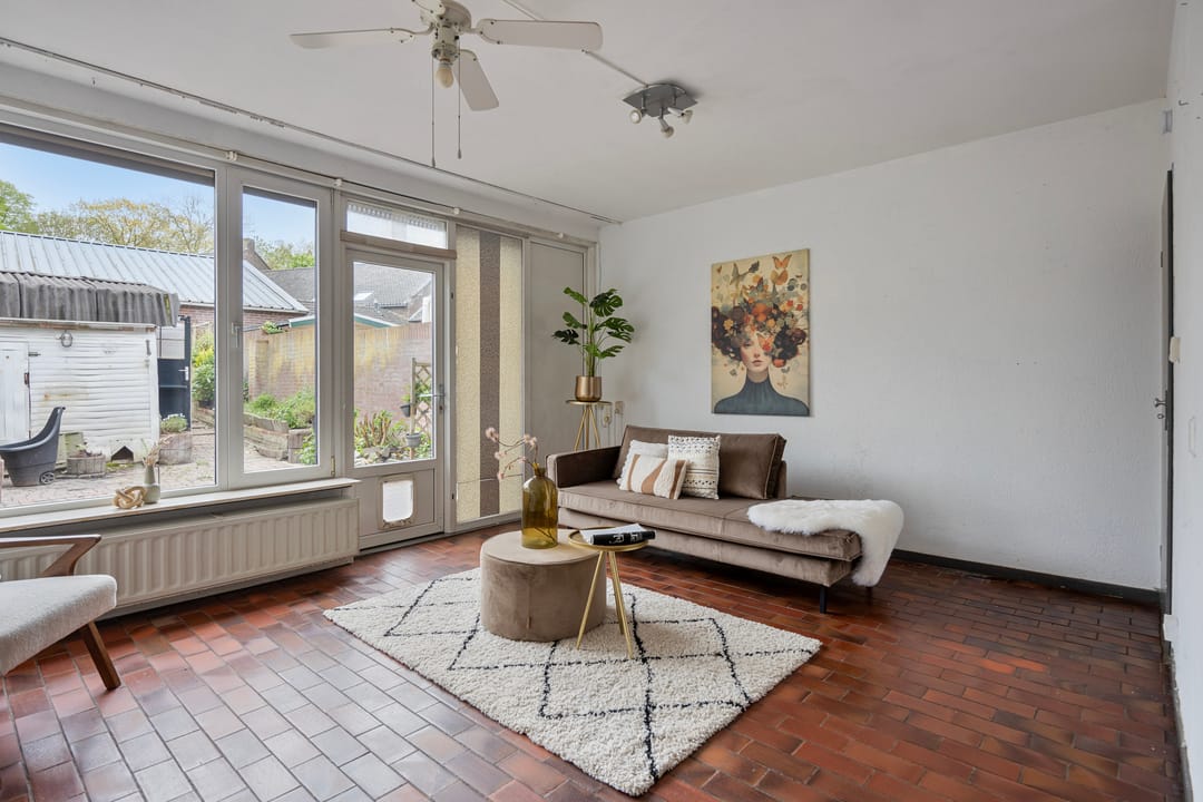 Photo 2 of Schoolstraat 14