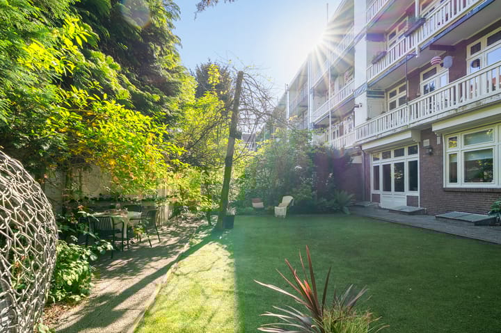 Photo 10 of Surinameplein 78