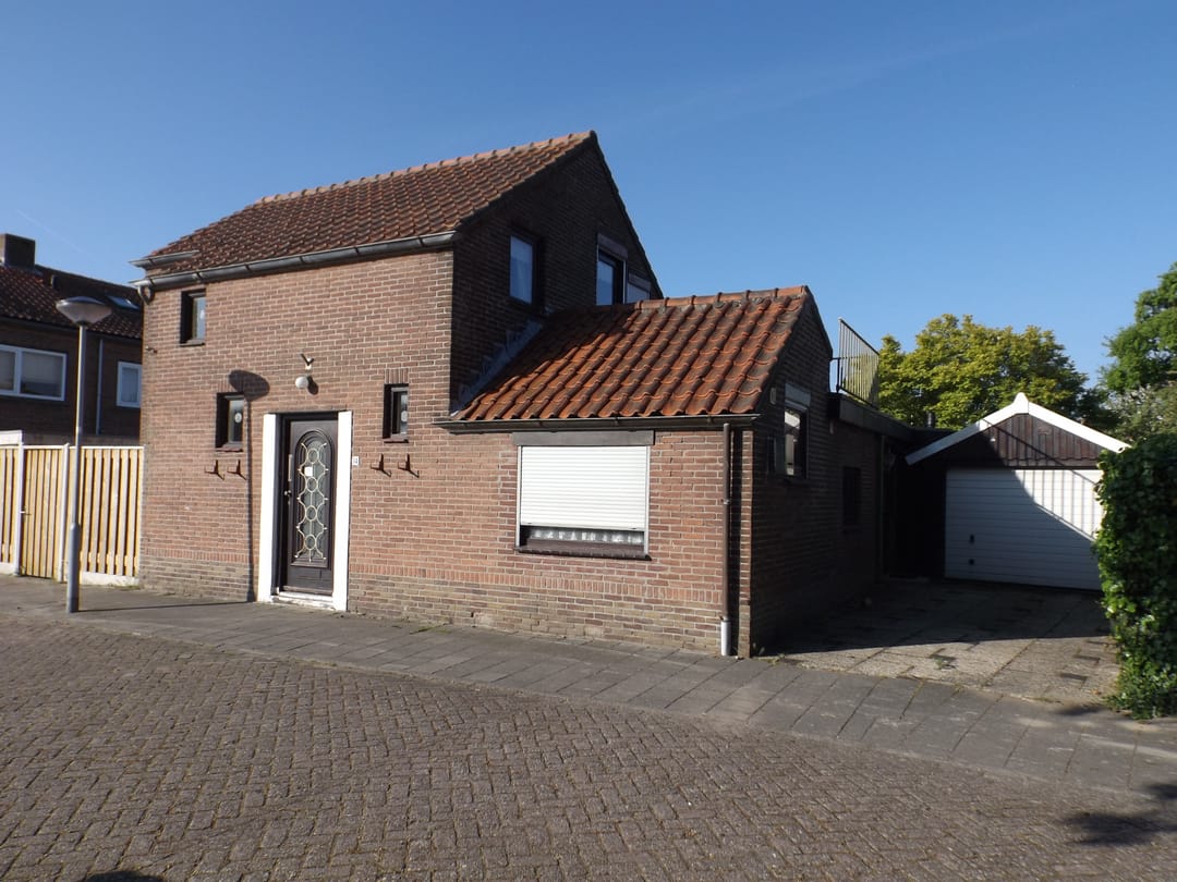 Foto 2 van Julianastraat 14