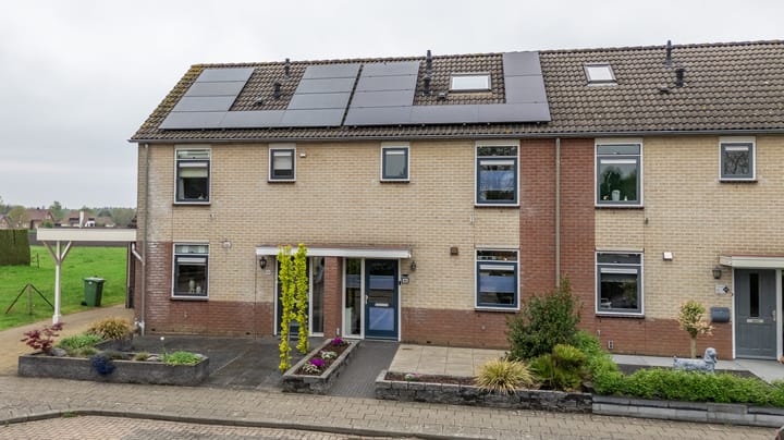 Photo 2 of Hezeweg 62