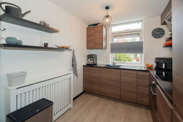 Photo 11 of Hezeweg 62