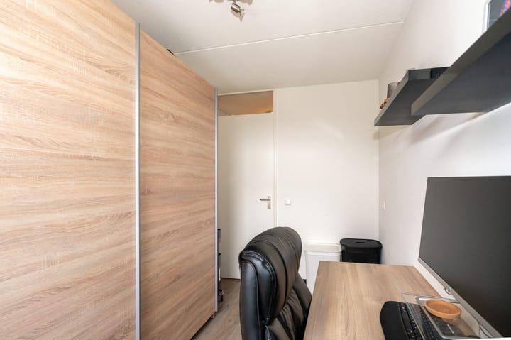 Photo 19 of Hezeweg 62