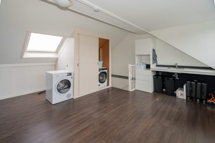 Photo 23 of Hezeweg 62