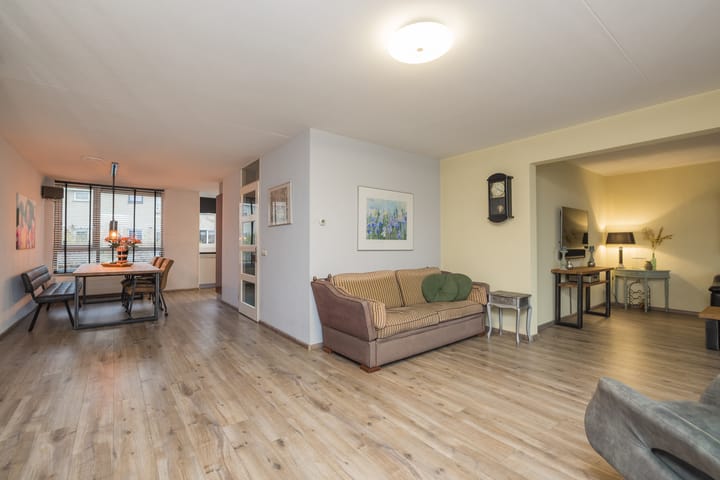 Photo 2 of Waardenburg 109