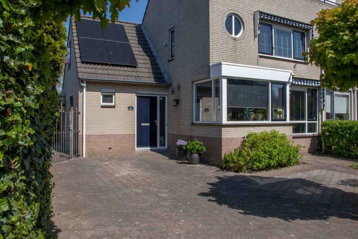 Photo 6 of Waardenburg 109