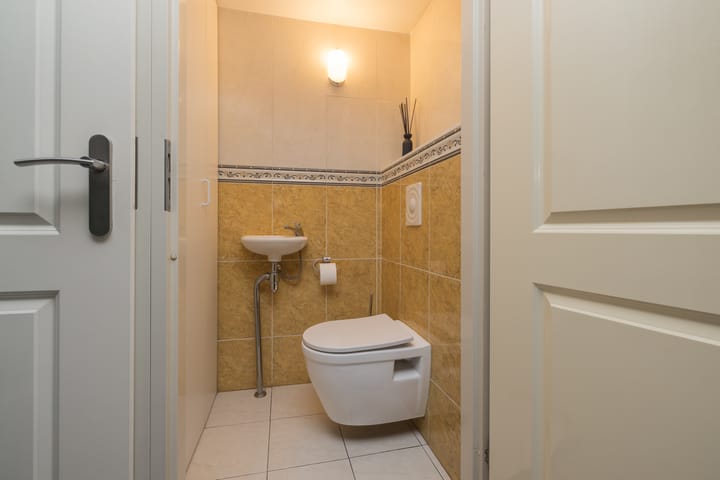 Photo 20 of Waardenburg 109