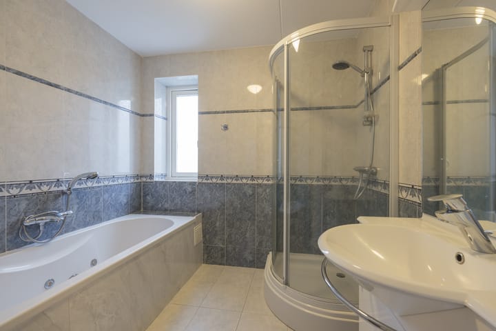 Photo 26 of Waardenburg 109