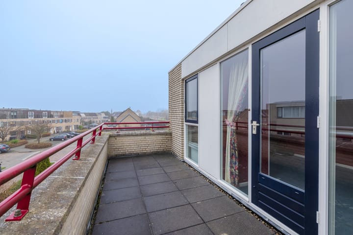 Photo 35 of Waardenburg 109