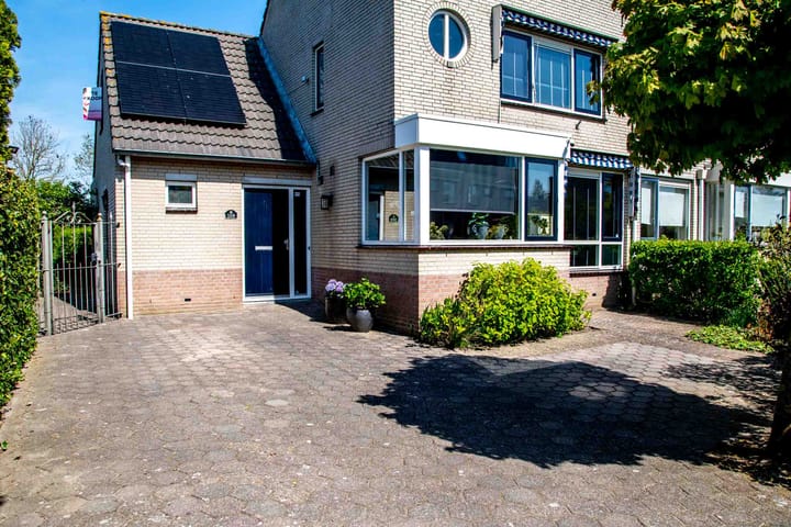 Photo 38 of Waardenburg 109