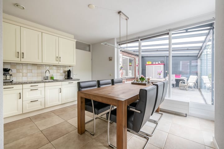 Foto 16 van Abdijlaan 18