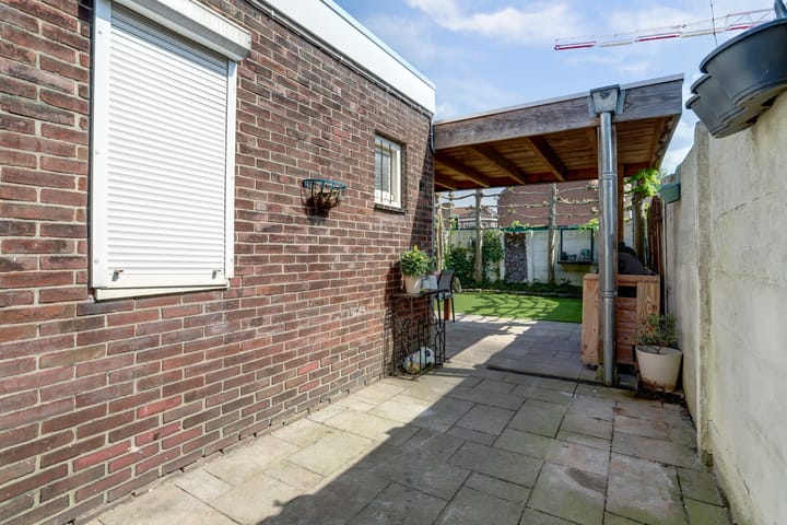 Photo 34 of Enschotsestraat 204