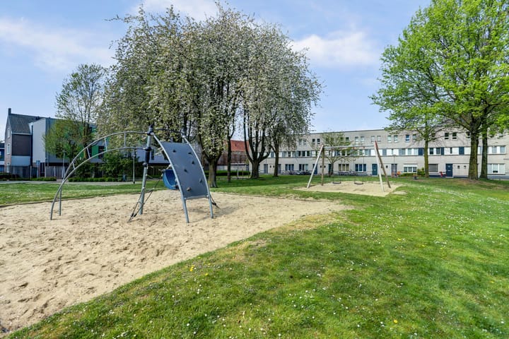 Photo 40 of Enschotsestraat 204