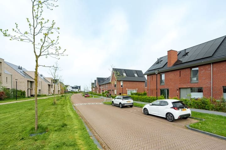 Foto 4 van Prof. Visserlaan 28