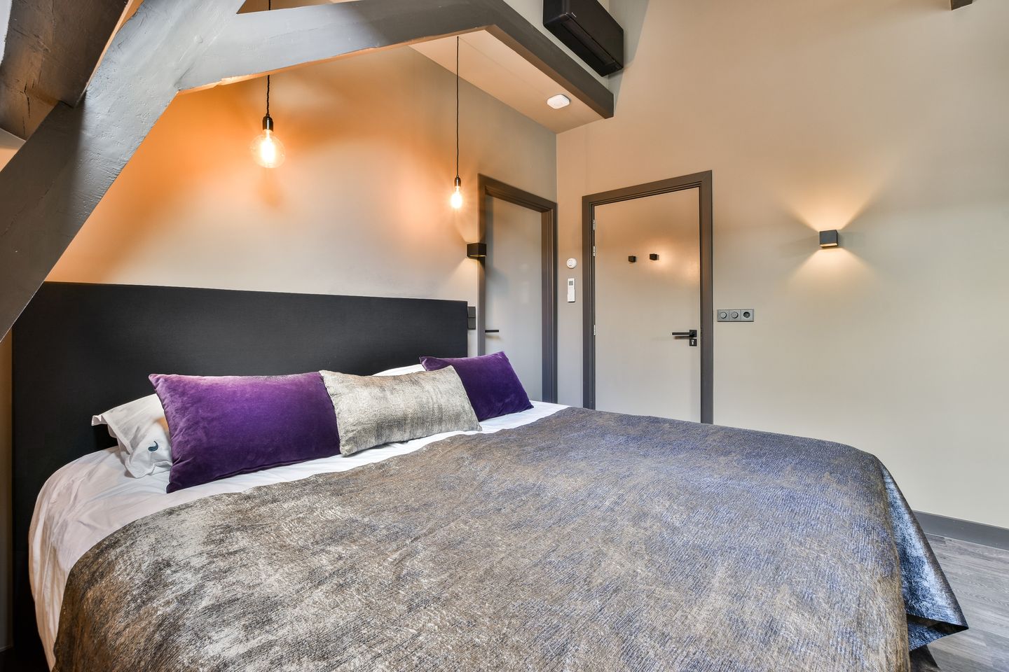 Photo 34 of Schoolstraat 5