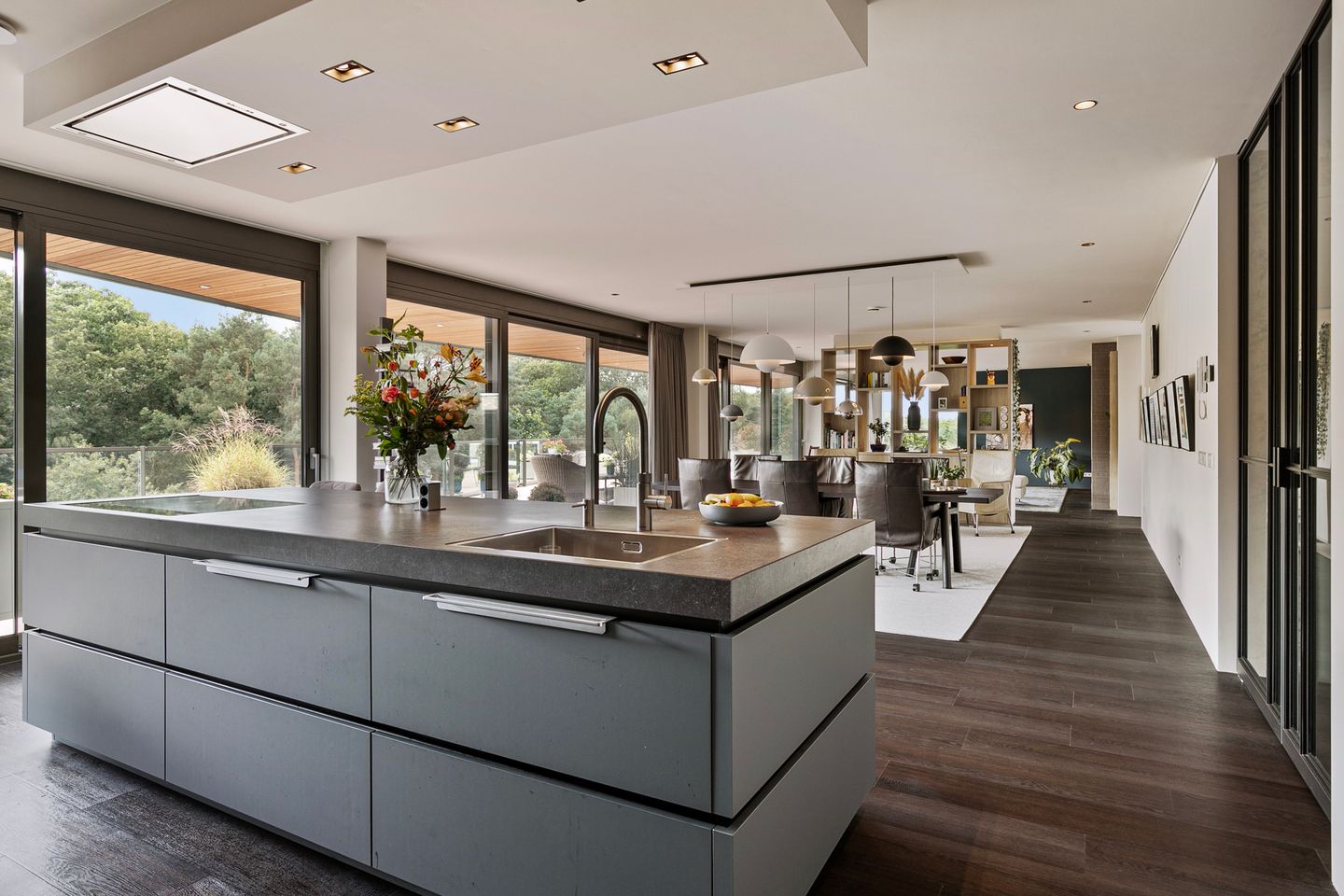 Photo 25 of Barend Veenendaalstraat 38