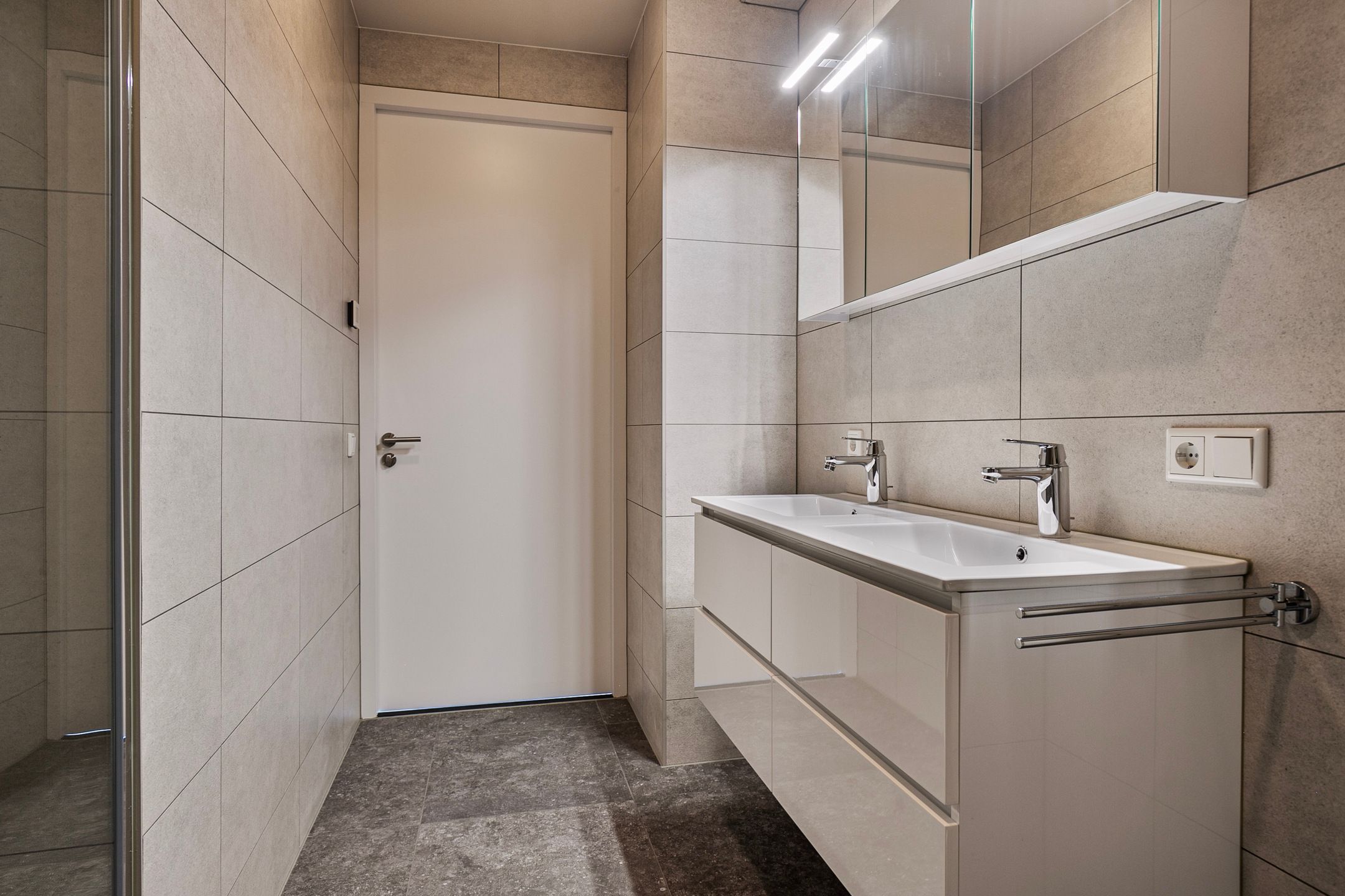 Photo 33 of Barend Veenendaalstraat 38