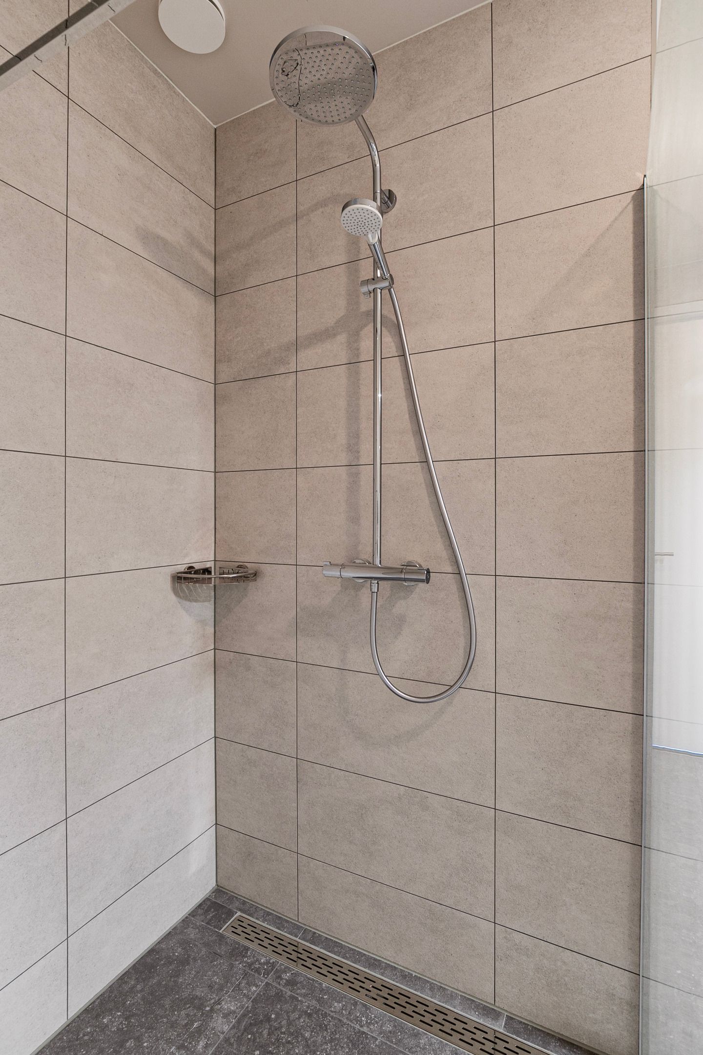 Photo 34 of Barend Veenendaalstraat 38