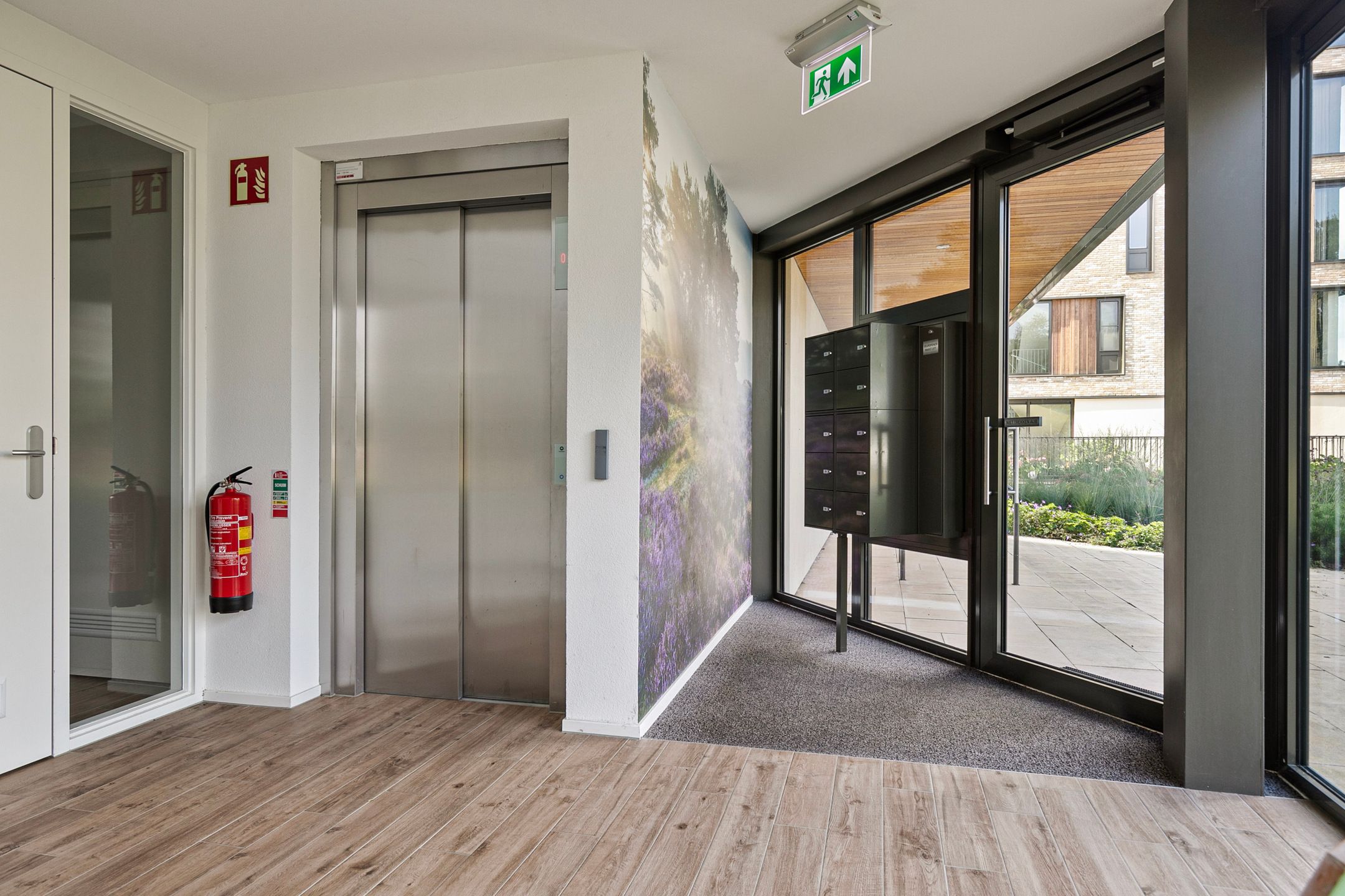 Photo 81 of Barend Veenendaalstraat 38