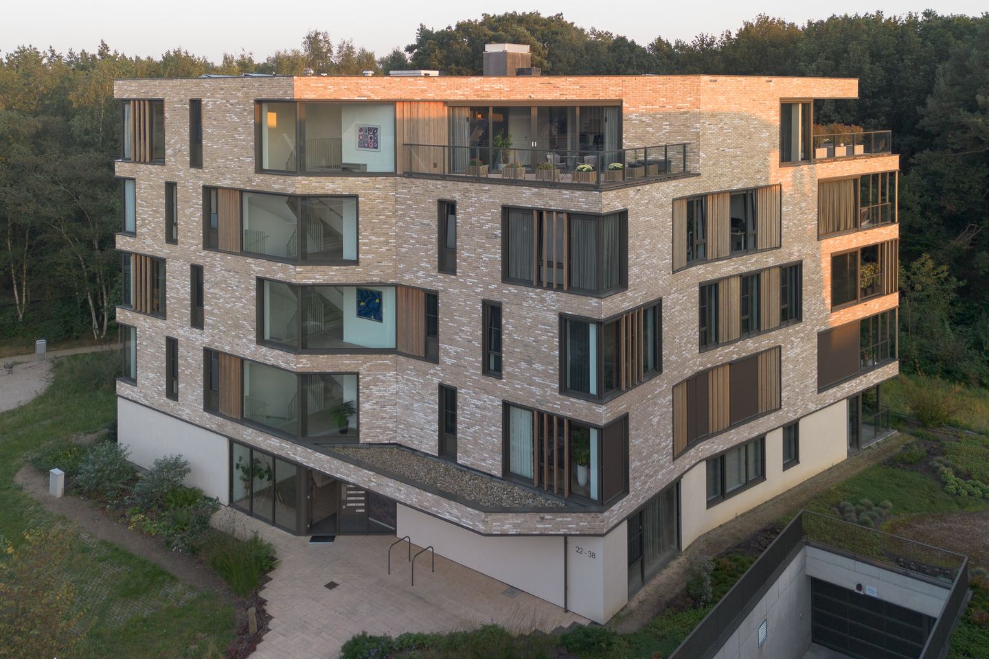 Photo 89 of Barend Veenendaalstraat 38