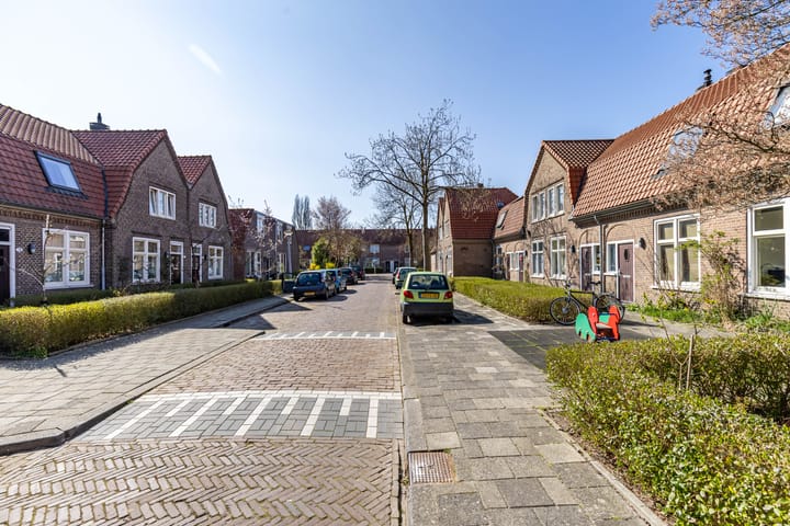 Foto 30 van Hermanstraat 18