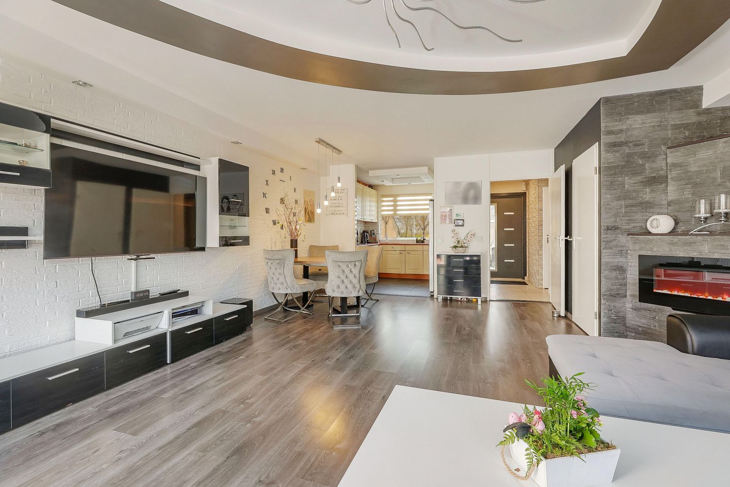 Foto 10 van Roekenbos 143