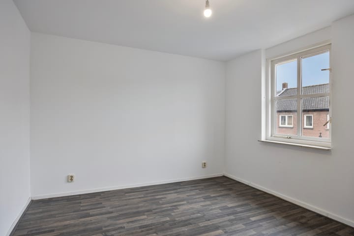 Foto 18 van Broekhovenseweg 141