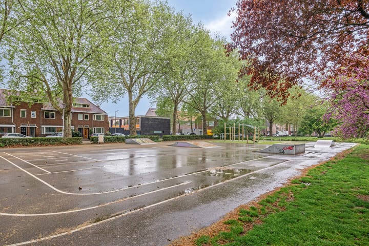 Foto 37 van Broekhovenseweg 141