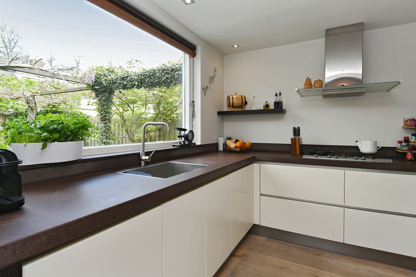 Foto 10 van Roerlaan 39