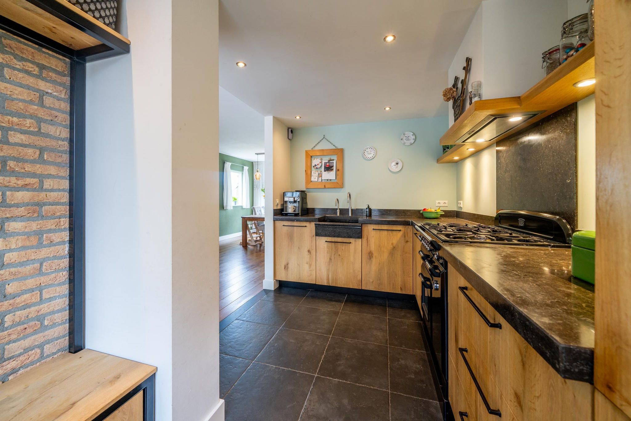 Foto 15 van G van der Valk Boumanstraat 39