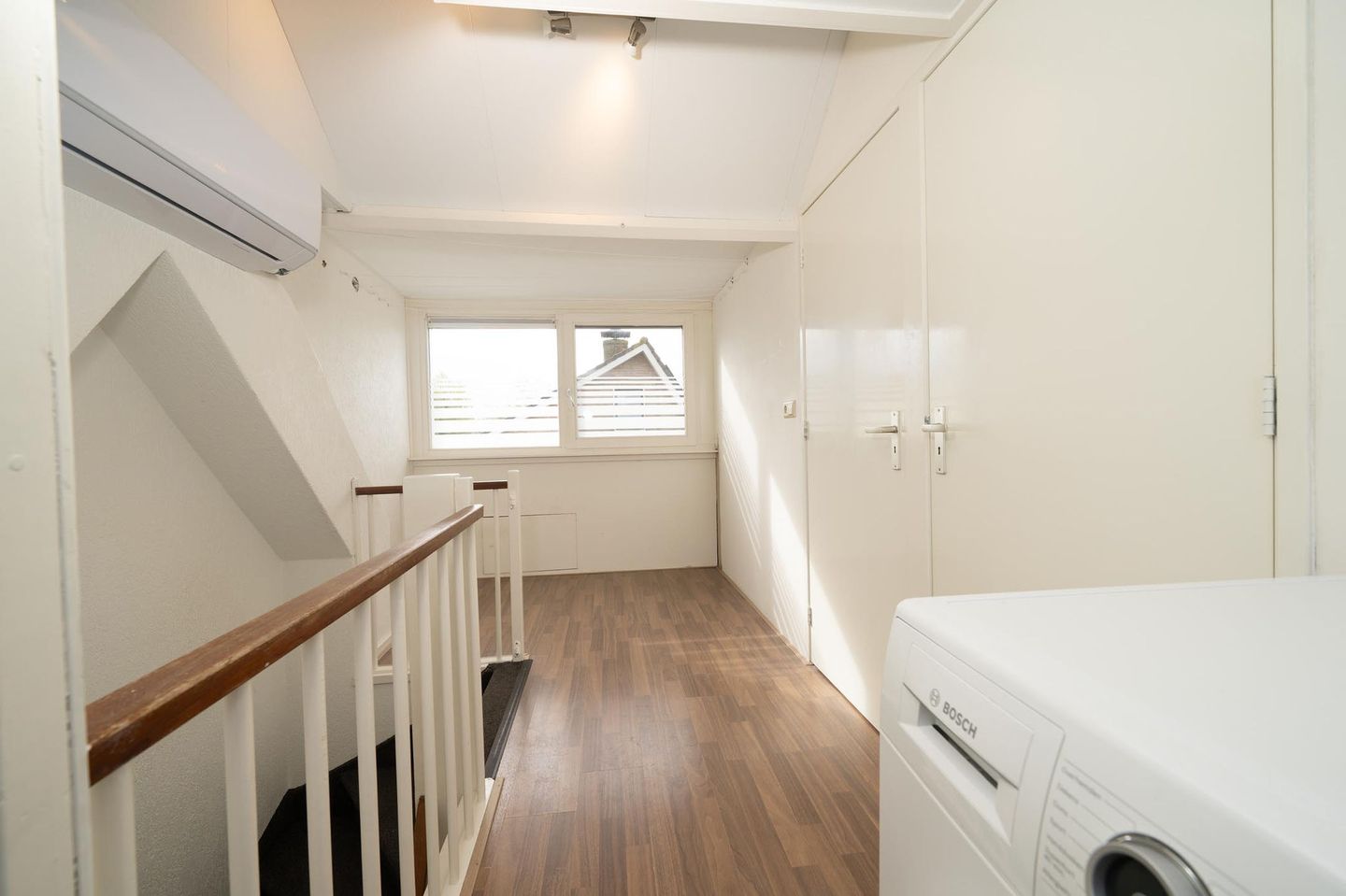 Foto 34 van G van der Valk Boumanstraat 39