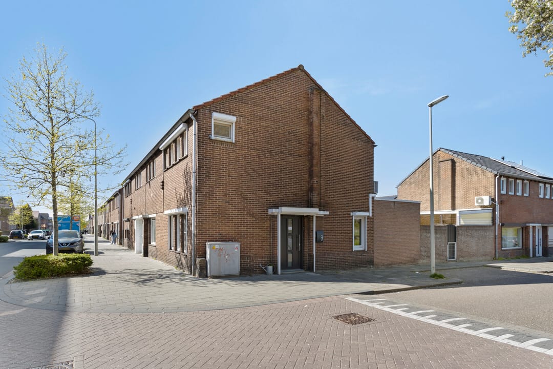 Foto 2 van Mesdagstraat 1