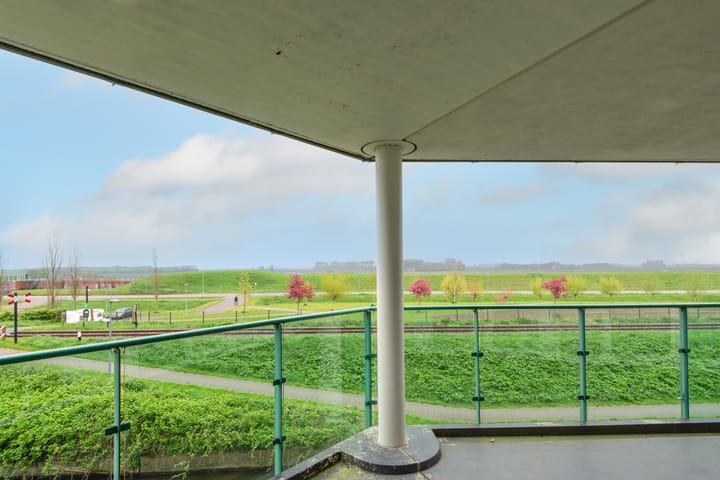 Photo 6 of Kaapstander 26