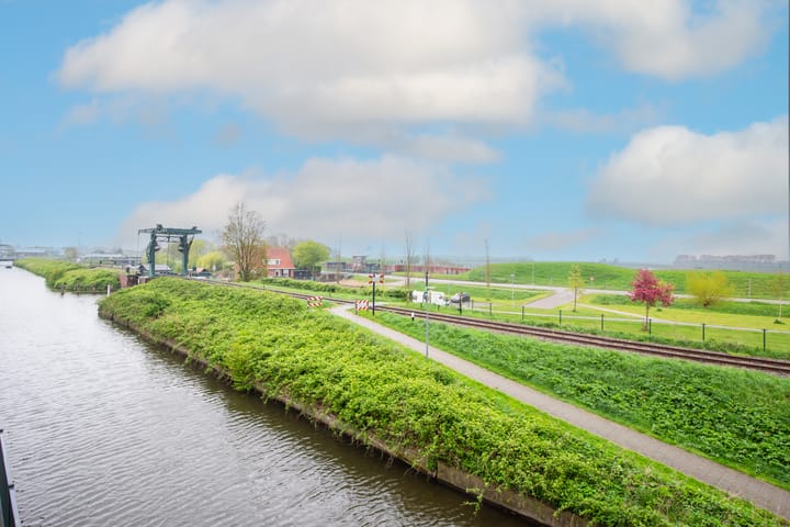 Photo 37 of Kaapstander 26