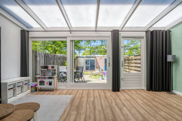 Photo 13 of Hazelaarstraat 42