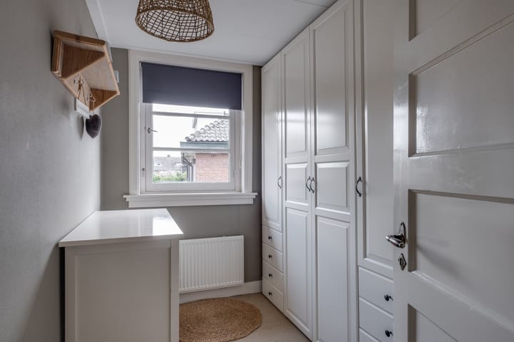 Photo 16 of Koningin Mariastraat 2-B