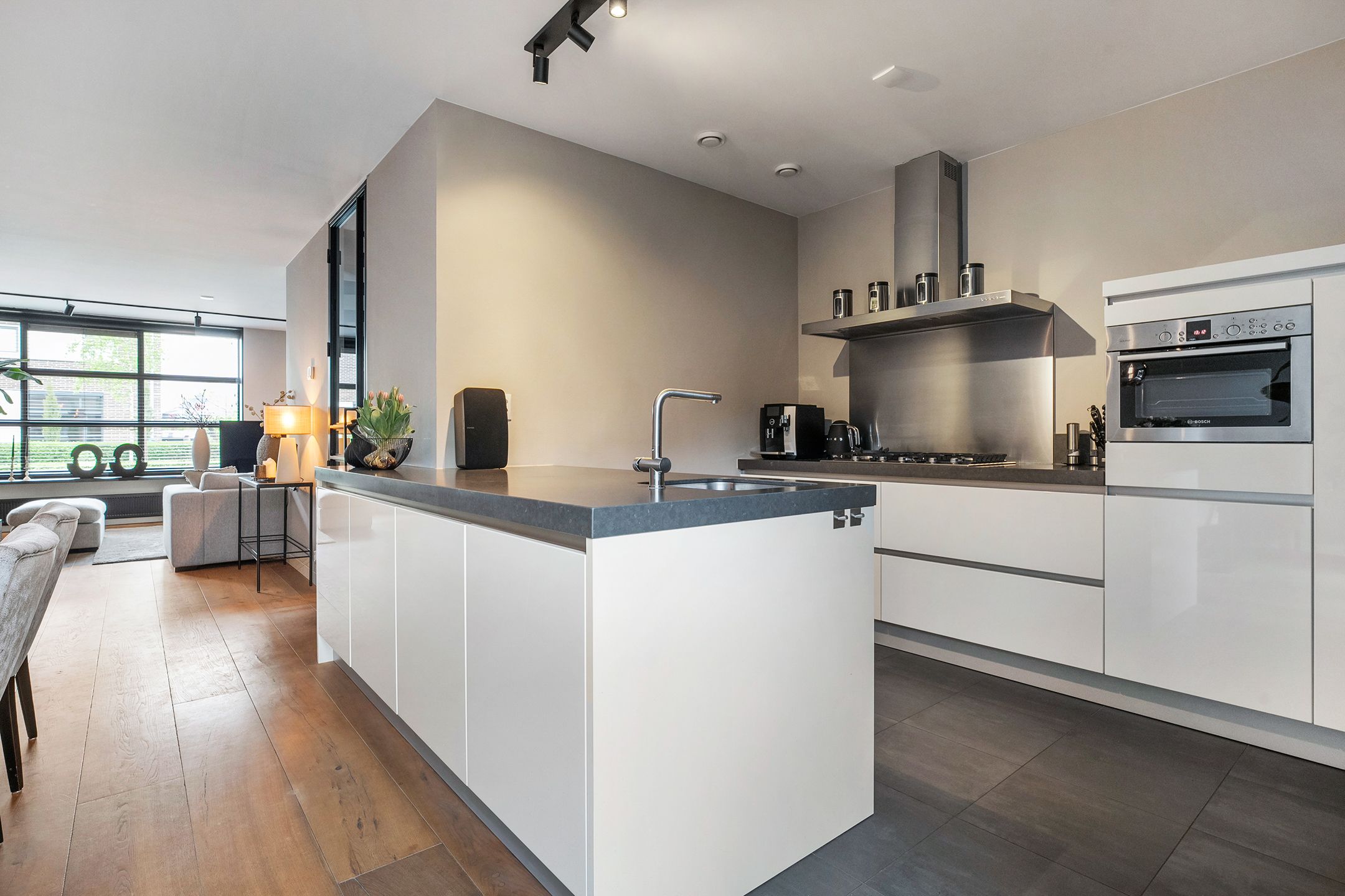 Foto 12 van Egelantier 9