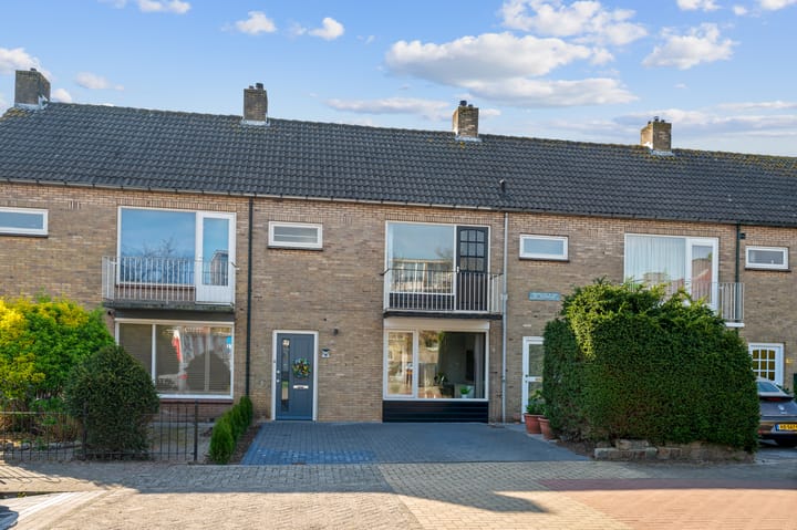 Photo 1 of Burgemeester De Cock van Opijnenstraat 19