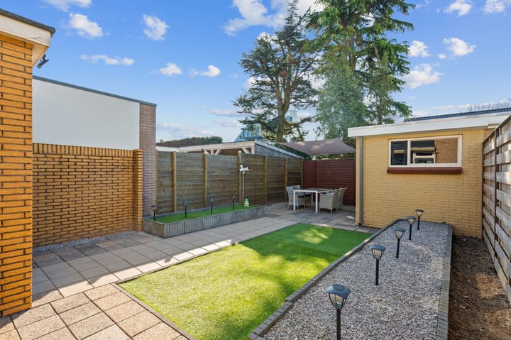 Photo 33 of Burgemeester De Cock van Opijnenstraat 19