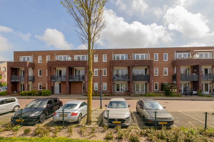 Foto 22 van B.G.J. Berntzenstraat 41