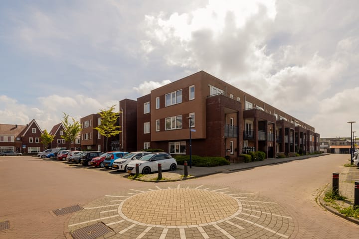 Foto 23 van B.G.J. Berntzenstraat 41