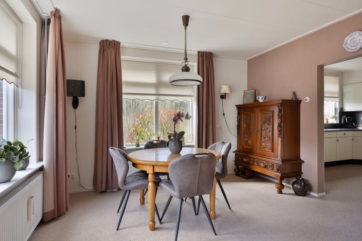 Foto 10 van Eikenlaan 12