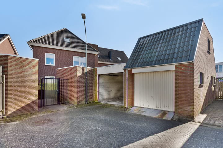 Foto 32 van Anjerstraat 18