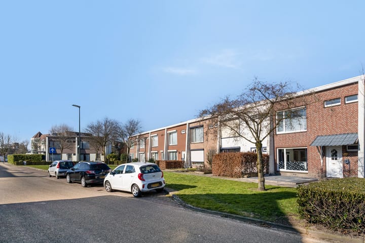 Foto 36 van Anjerstraat 18