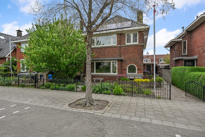 Foto 1 van Parallelweg 136